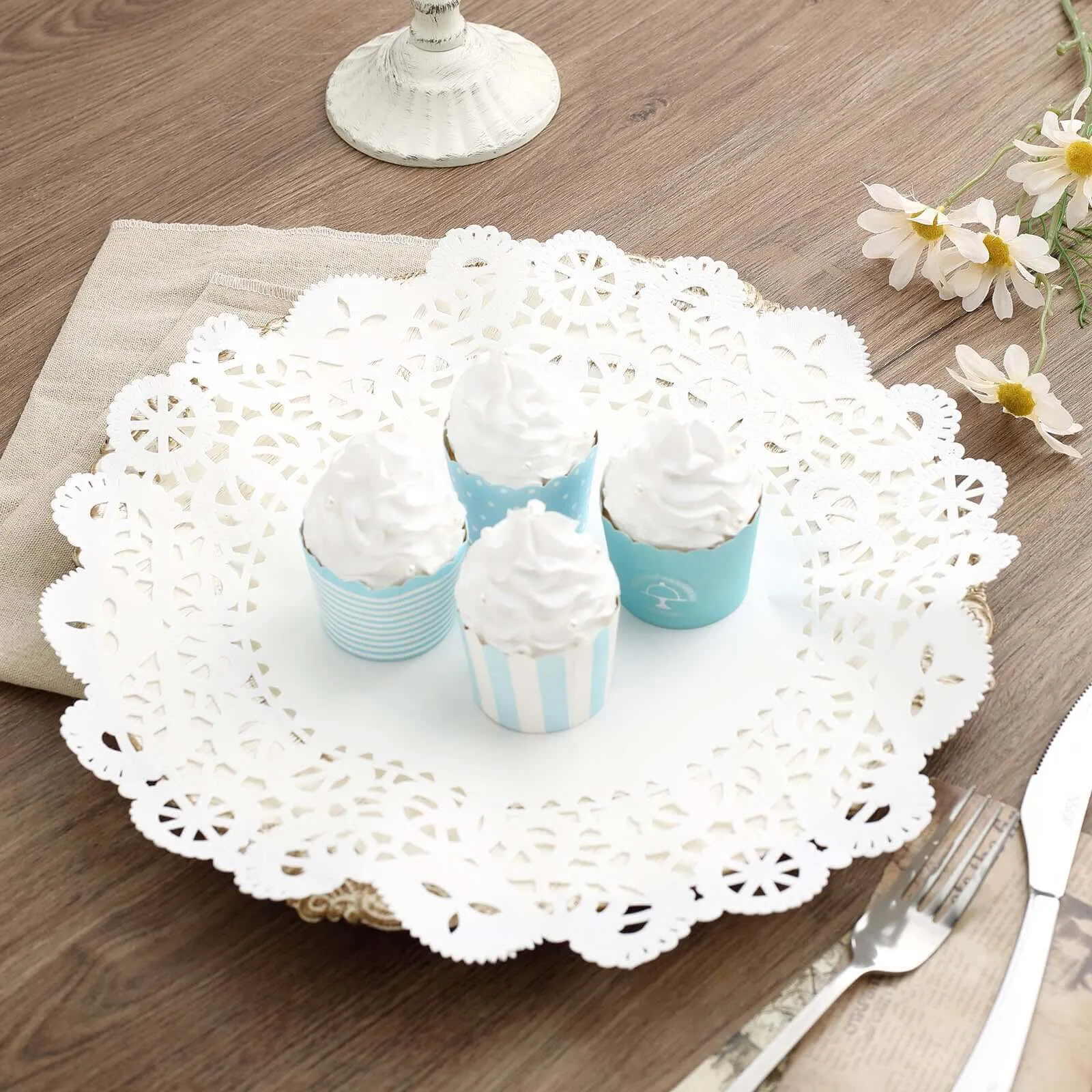 100 Pcs White Food Grade Paper Placemats, Round Lace Paper Doilies 14"