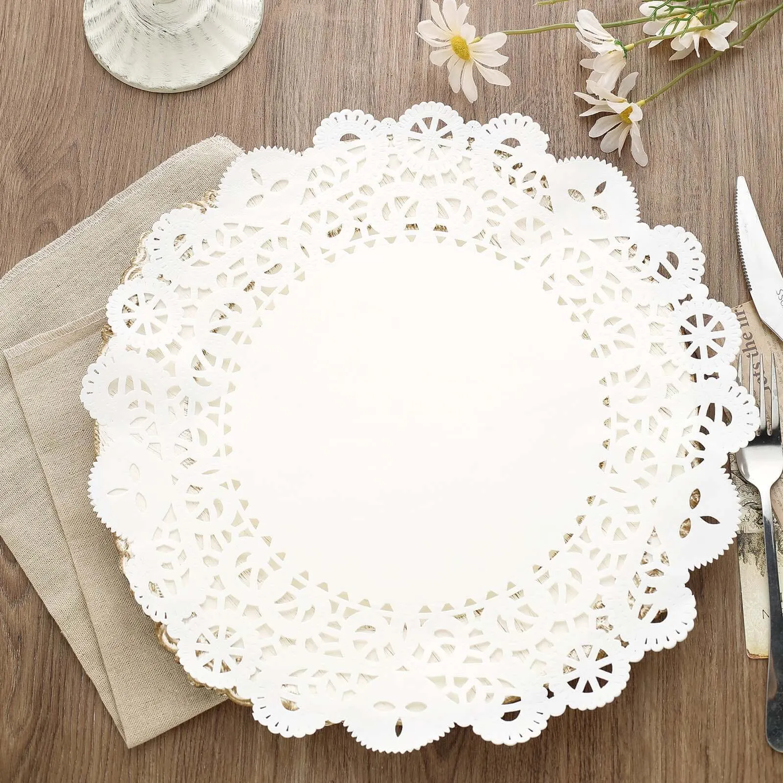 100 Pcs White Food Grade Paper Placemats, Round Lace Paper Doilies 14"