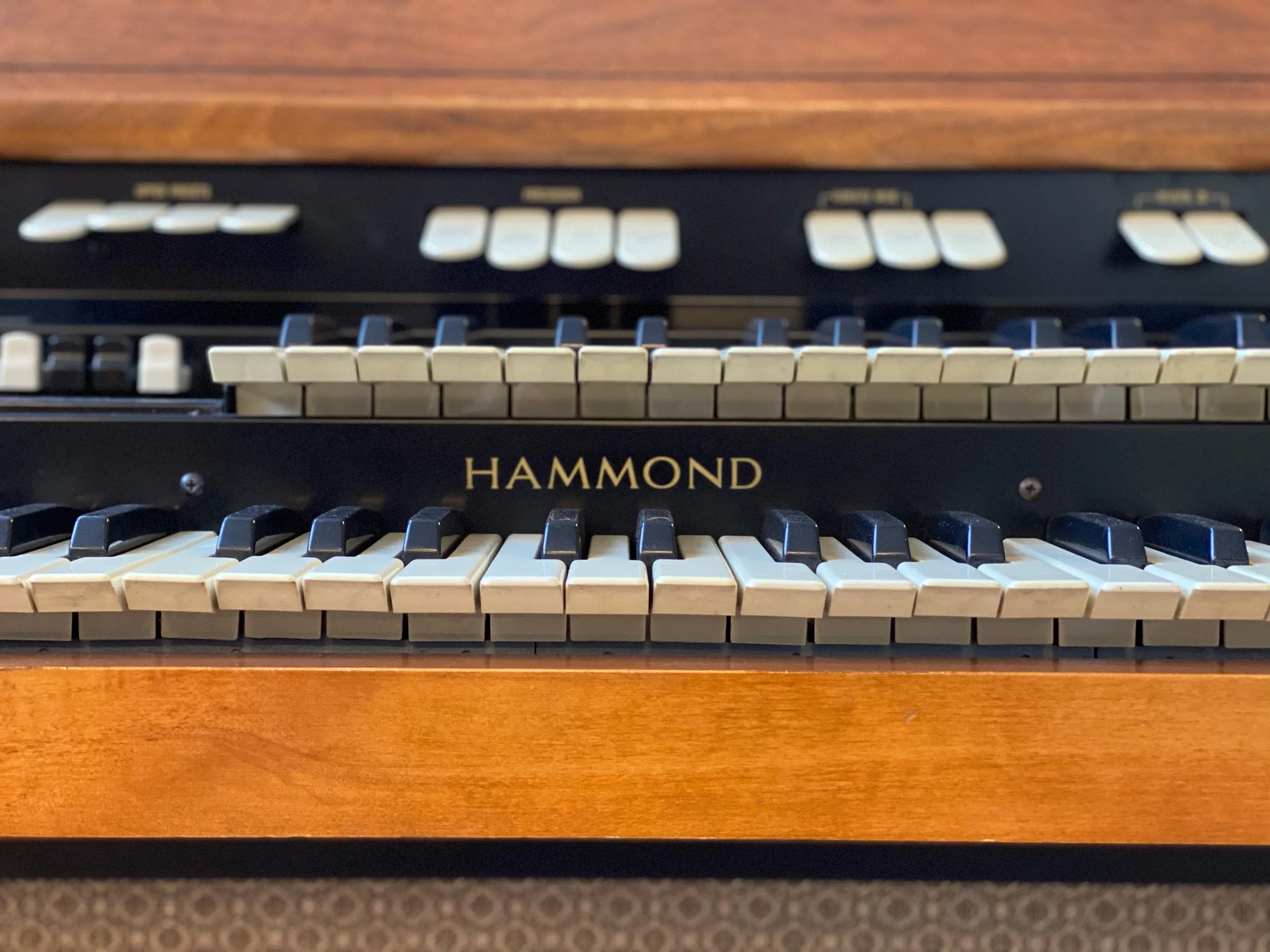 Hammond L-112