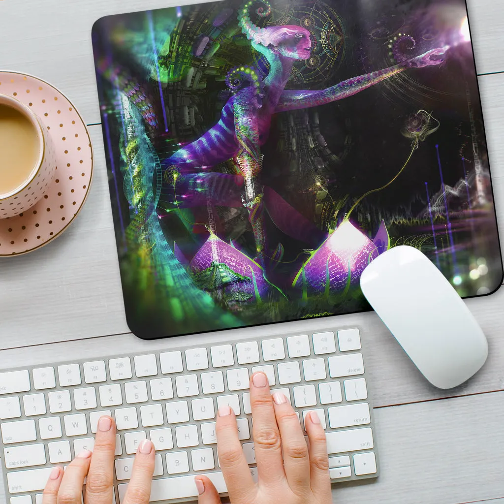 Inward Convergence Mouse Mat